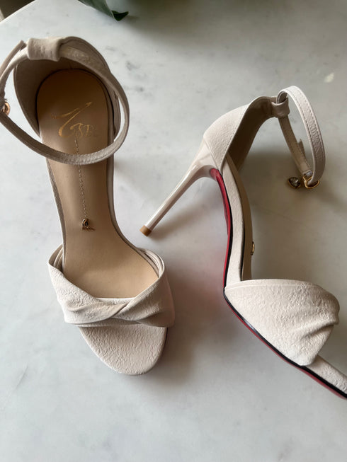 Formal Twisted Stilettos Heels